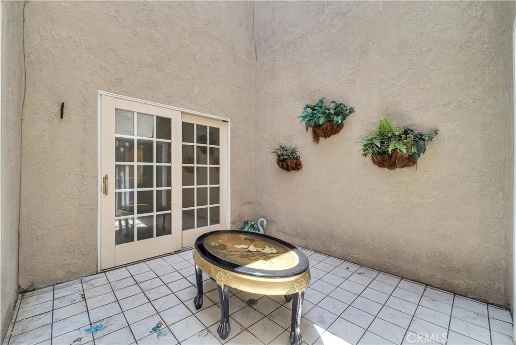 Photo of 451 Corte Rojo