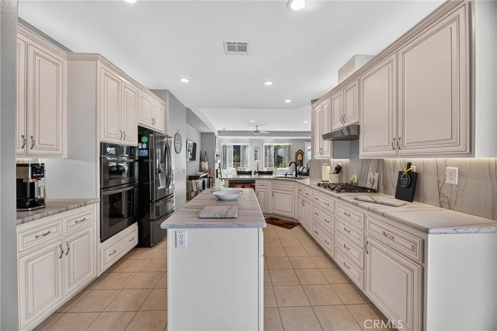 Photo of 39600 Cardiff Ave.