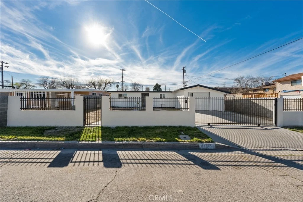 Photo of 44745 3rd E
