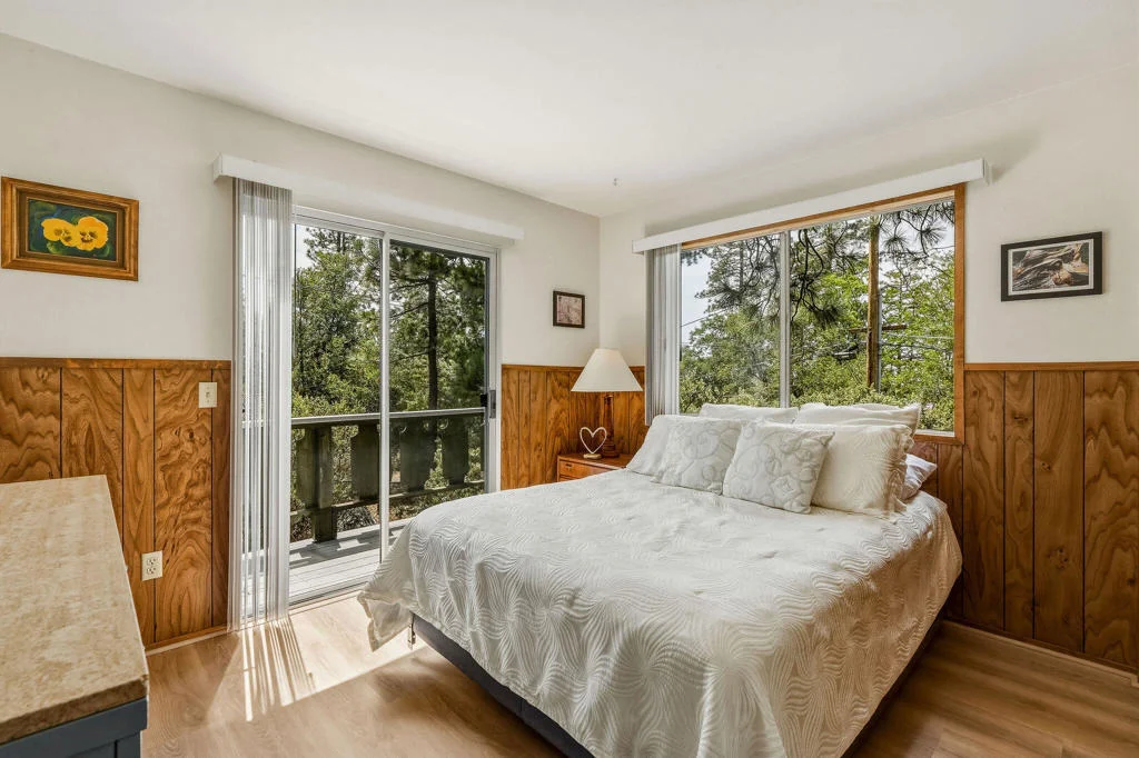 Photo of 25461 Glen Road