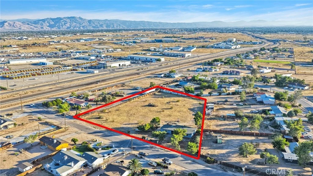 Photo of 17047 Eucalyptus Street