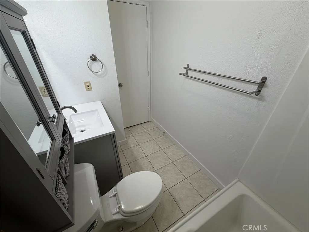 Photo of 14538 Springvale Street