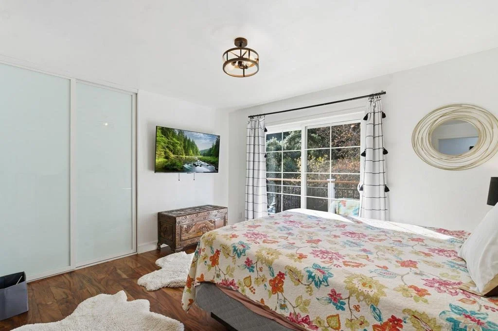 Photo of 1165 Midway Dr