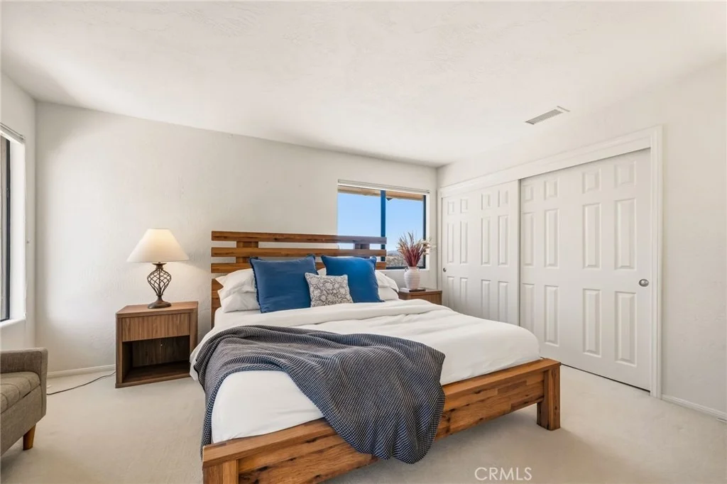 Photo of 2323 Wilt