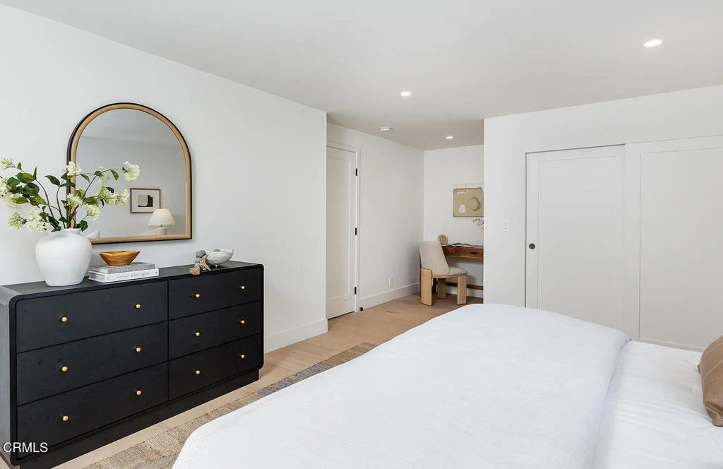 Photo of 1475 N Bundy Drive