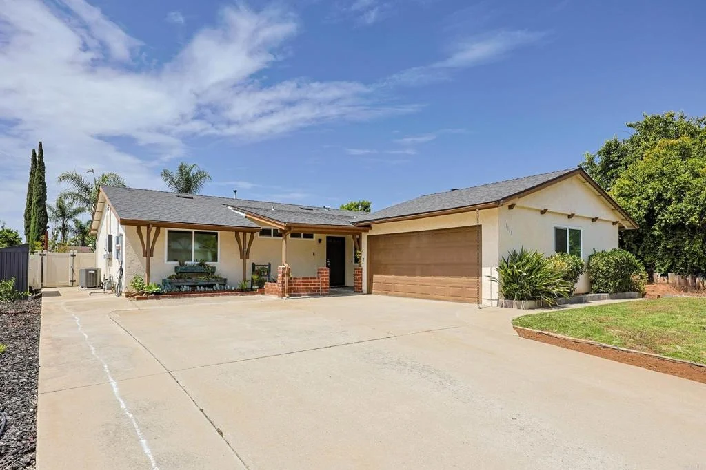 Photo of 1127 Paula Way