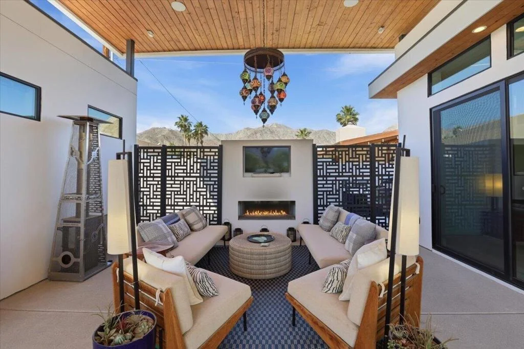 Photo of 54905 Avenida Obregon