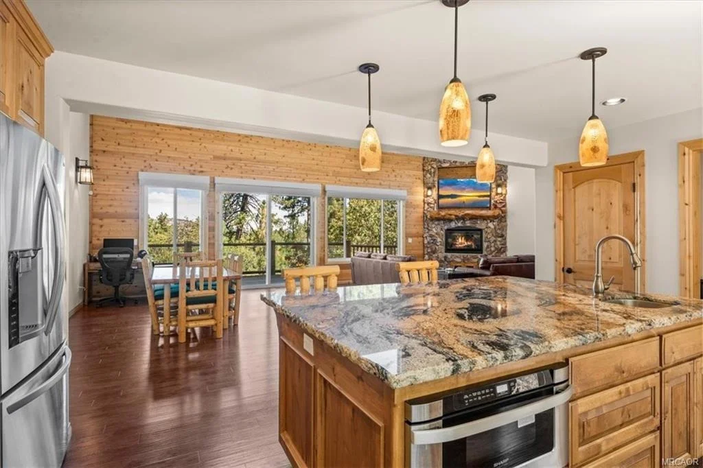 Photo of 1147 Alameda Road
