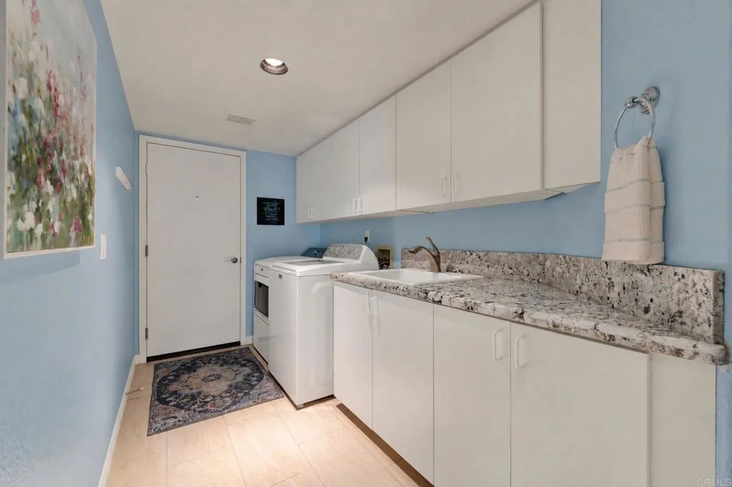 Photo of 3733 Southridge Way
