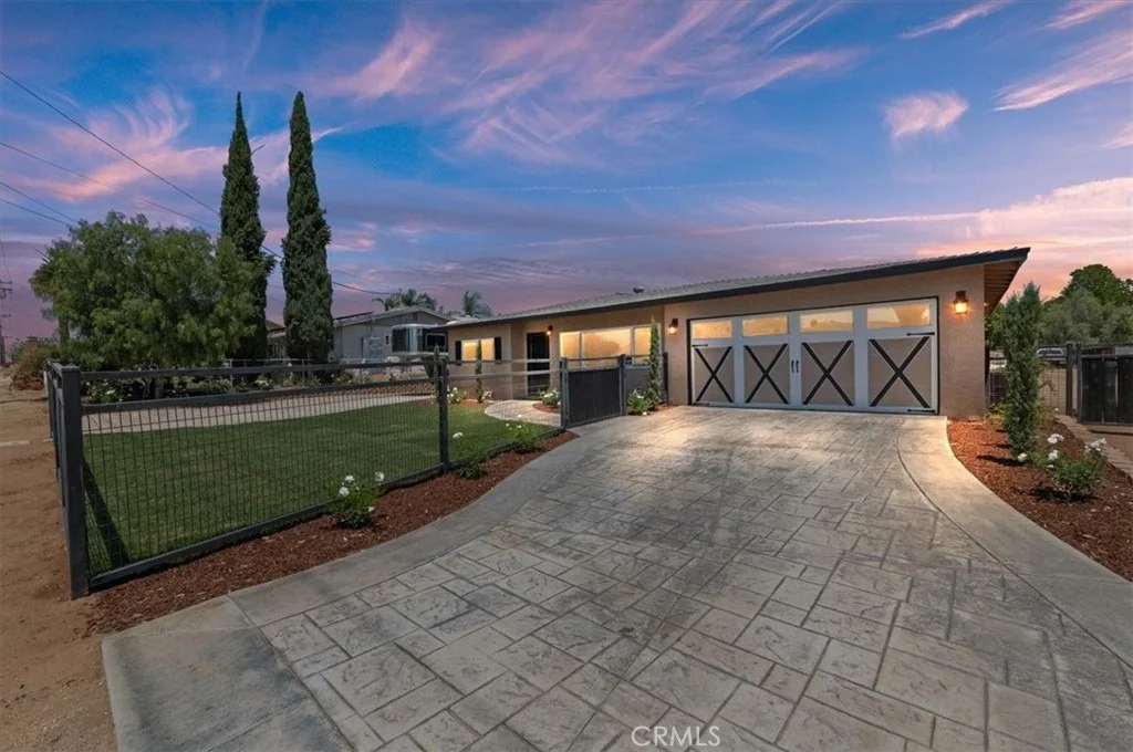 Photo of 3243 Temescal