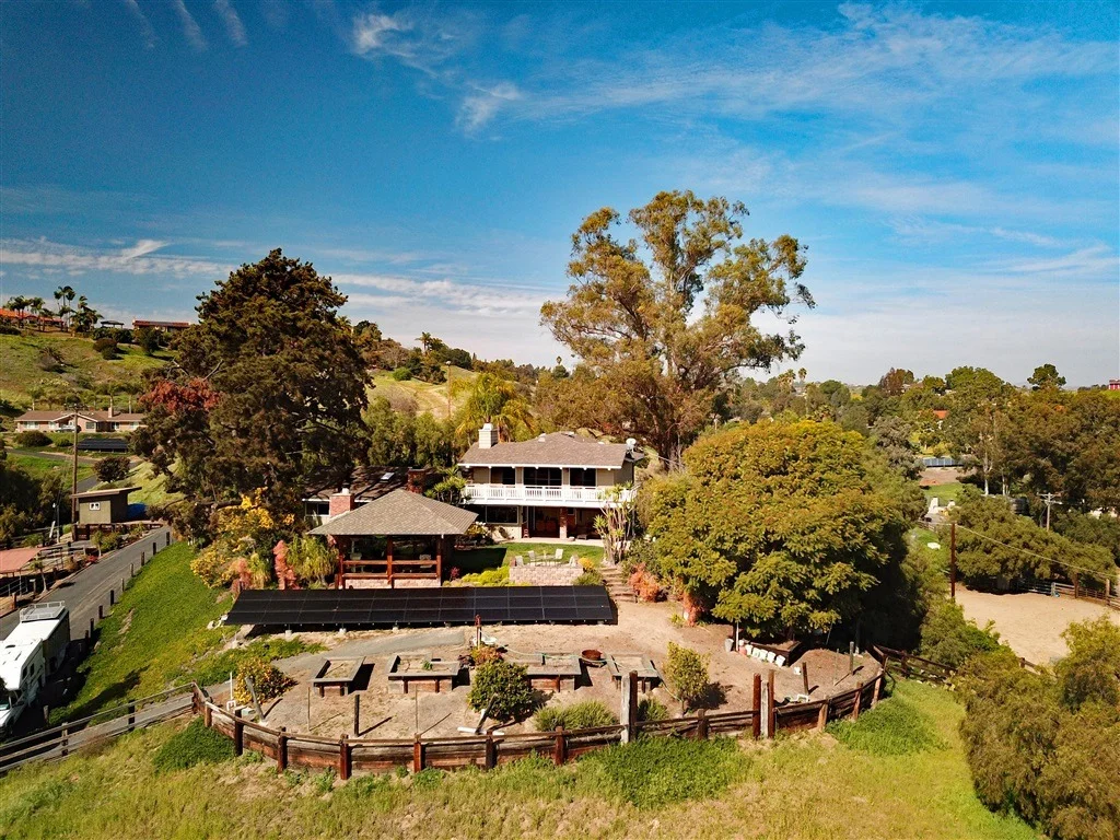 Photo of 4445 Estate Dr