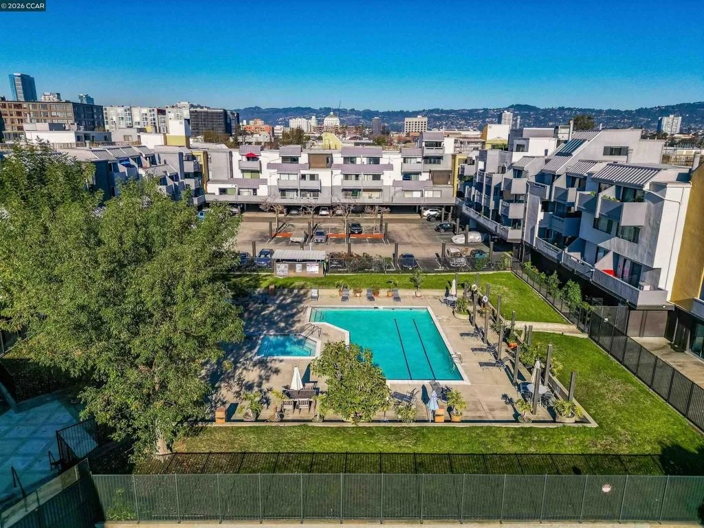 Photo of Unit 164 at 1 Embarcadero W