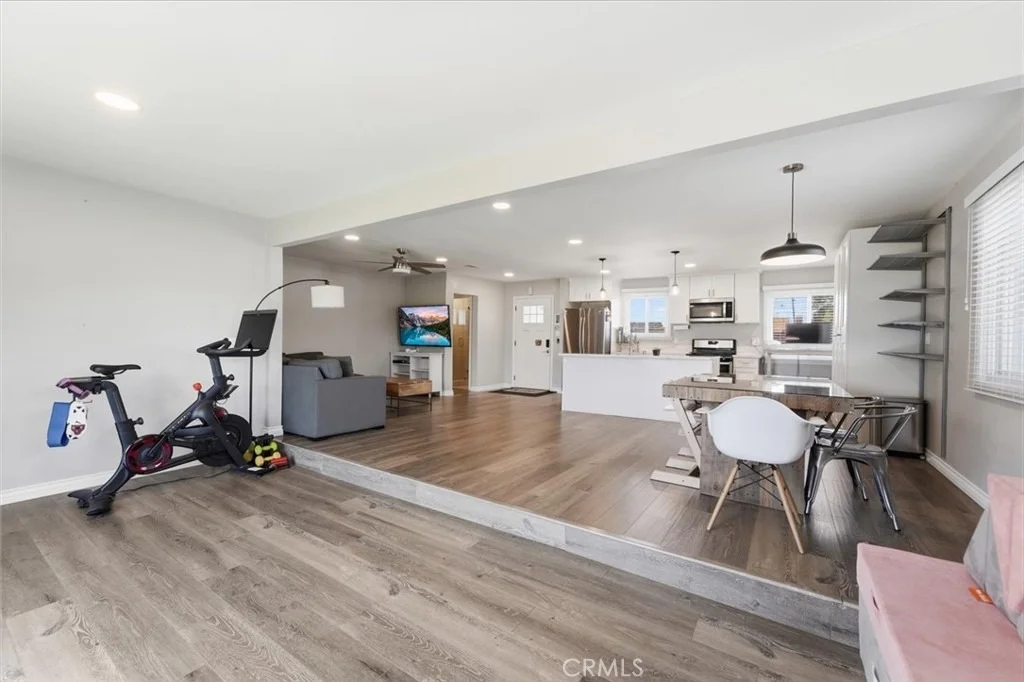 Photo of 3945 W 176th Street