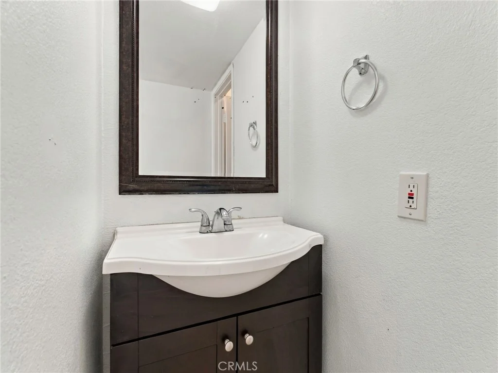Photo of 330 W Devonshire Drive