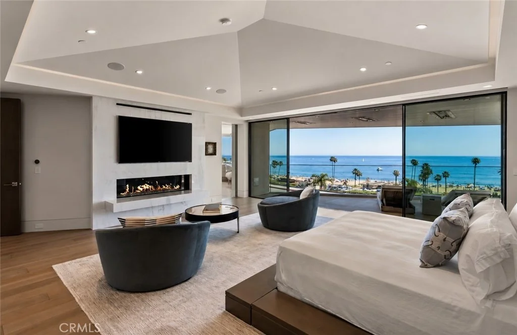 Photo of 2928 Ocean
