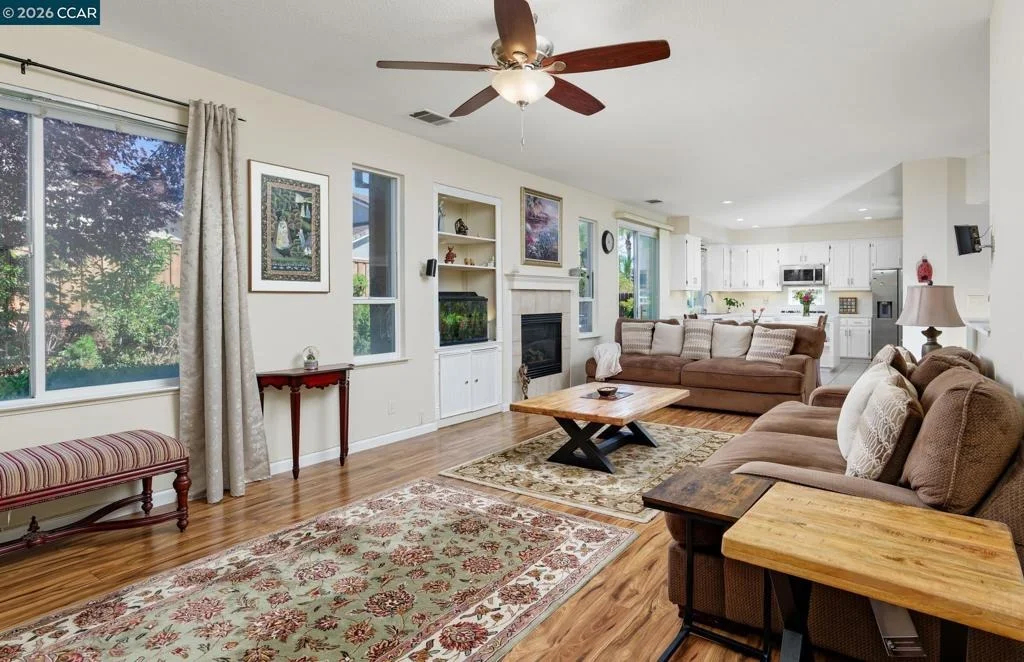 Photo of 1315 Oak Crest Way