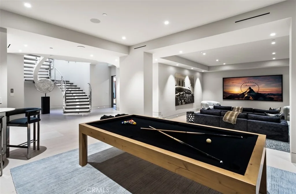 Photo of 2928 Ocean