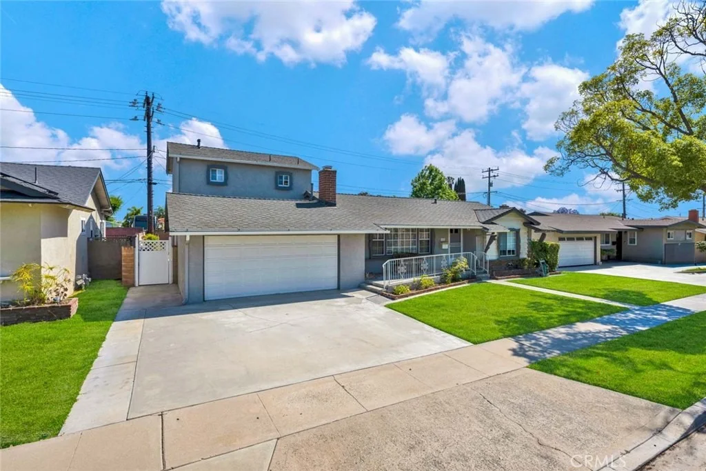 Photo of 3222 W Sunview