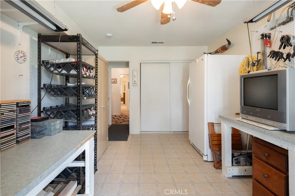 Photo of 1686 Lakeside