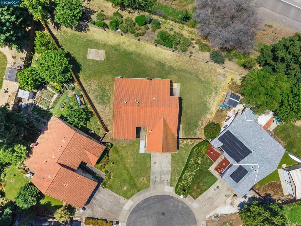 Photo of 3167 Osuna Way
