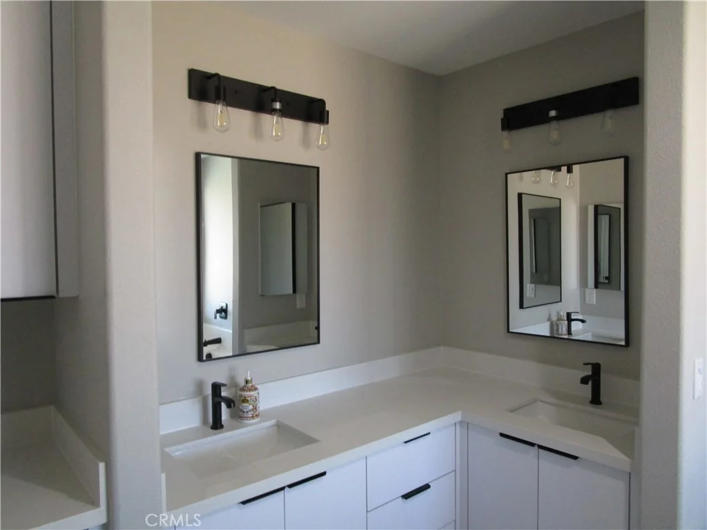 Photo of 15029 Temecula