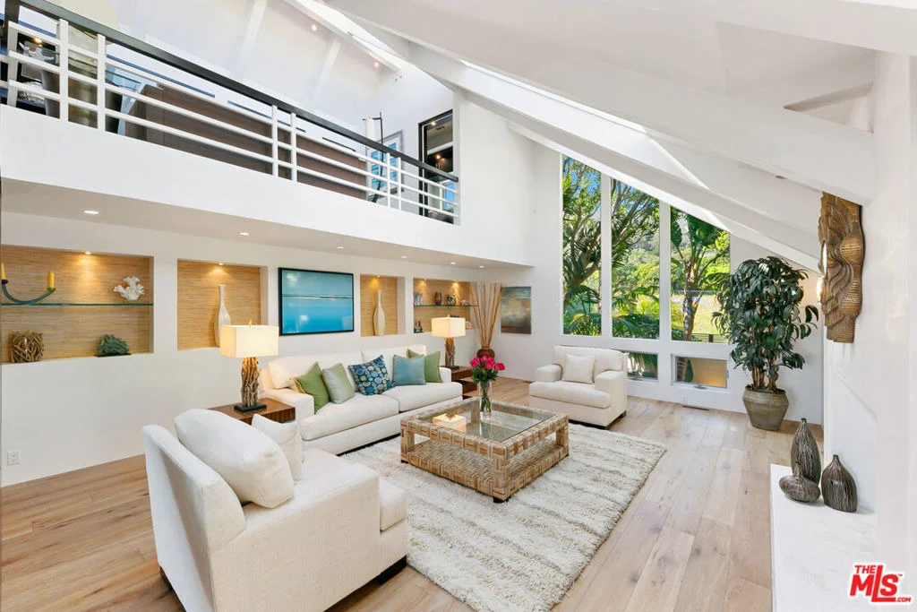 Photo of 31522 Broad Beach Road