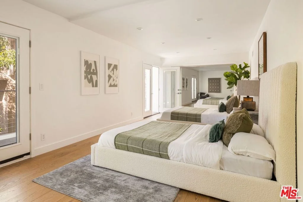 Photo of 3701 Multiview Drive