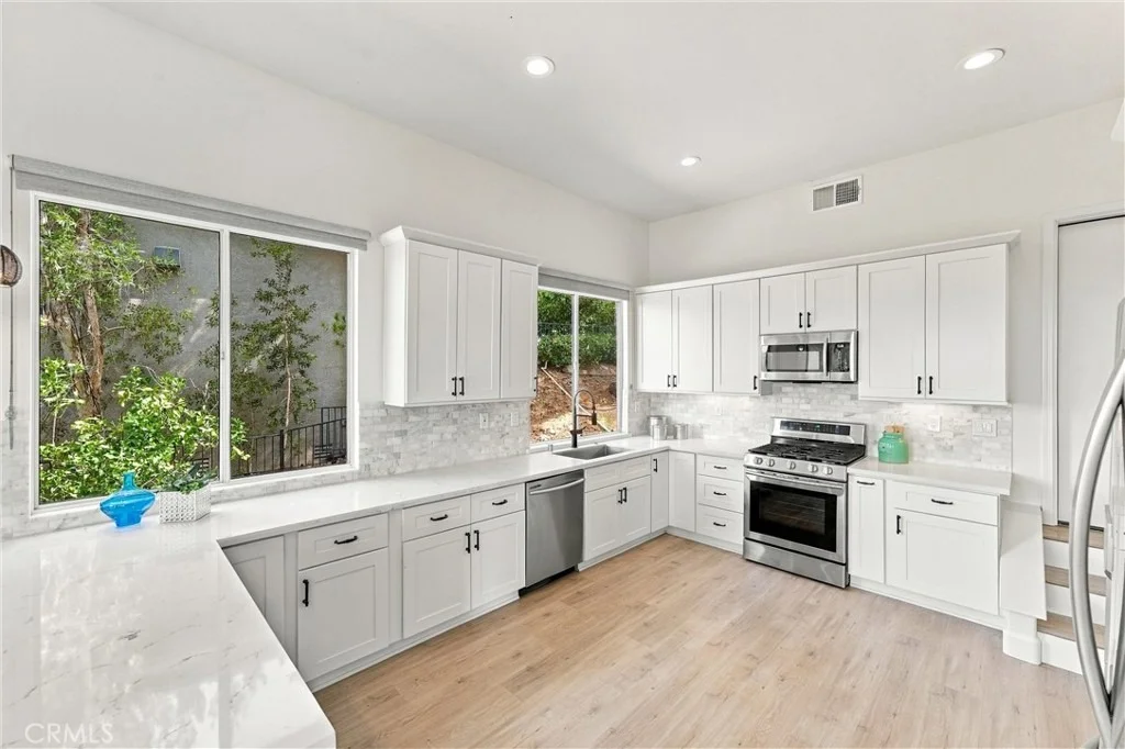 Photo of 6226 E Cliffway Drive