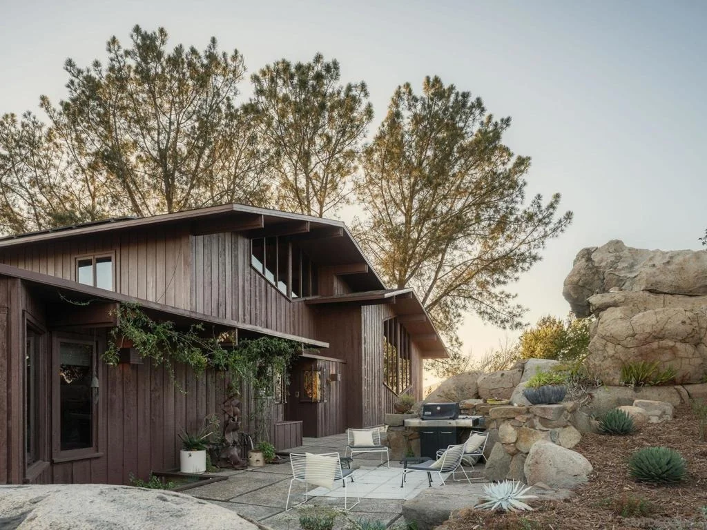 Photo of 9450 Sunset Drive