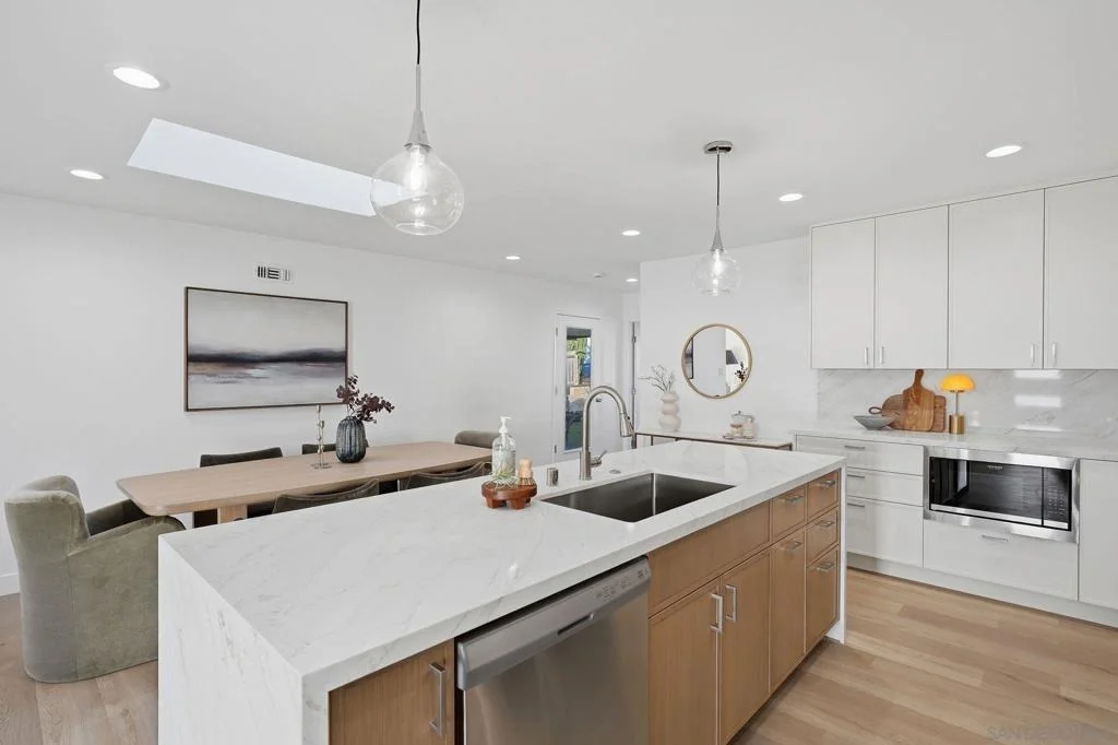 Photo of 6375 Primrose Drive