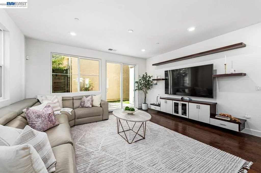 Photo of 4247 Healdsburg Way