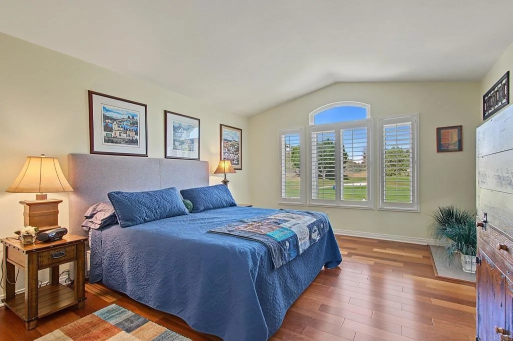 Photo of 1048 Torrey Pines Road