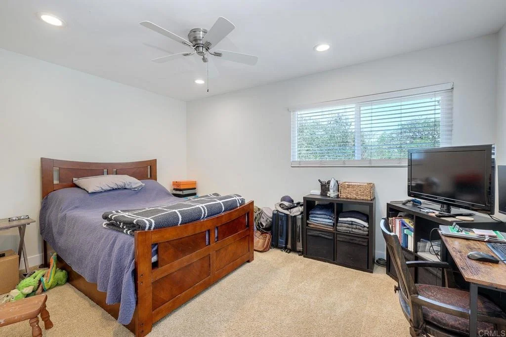 Photo of 369 Alameda Boulevard