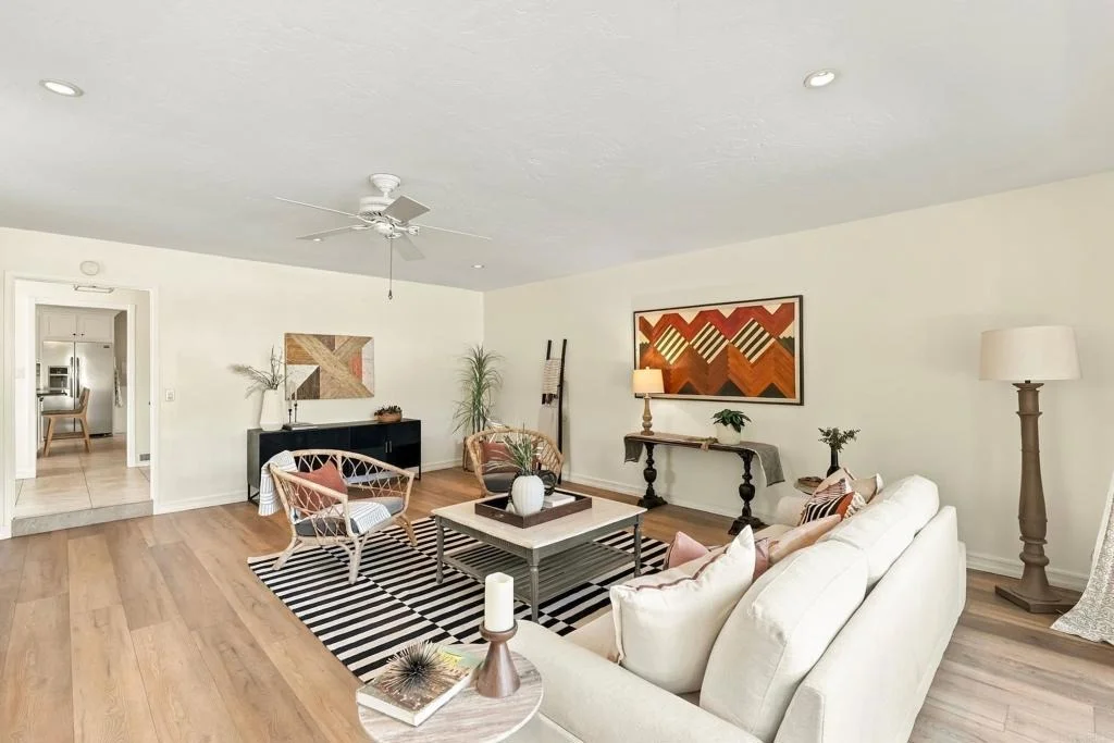 Photo of 919 Valley Dr