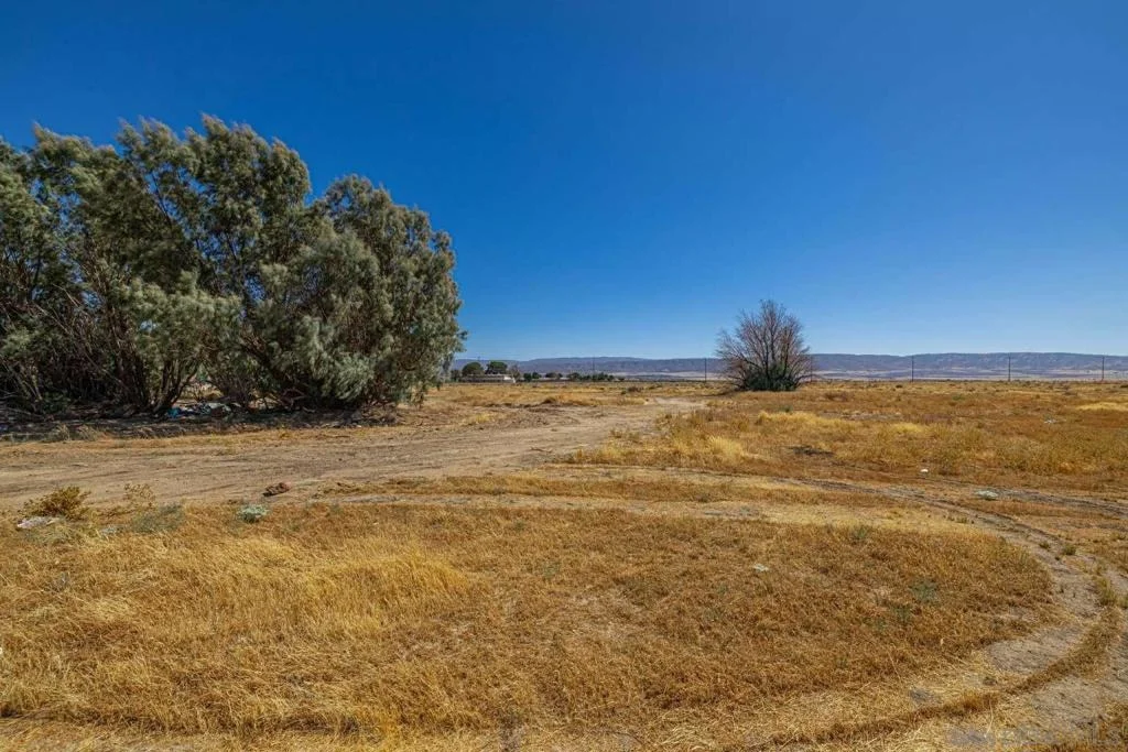 Photo of 0 W AVE I