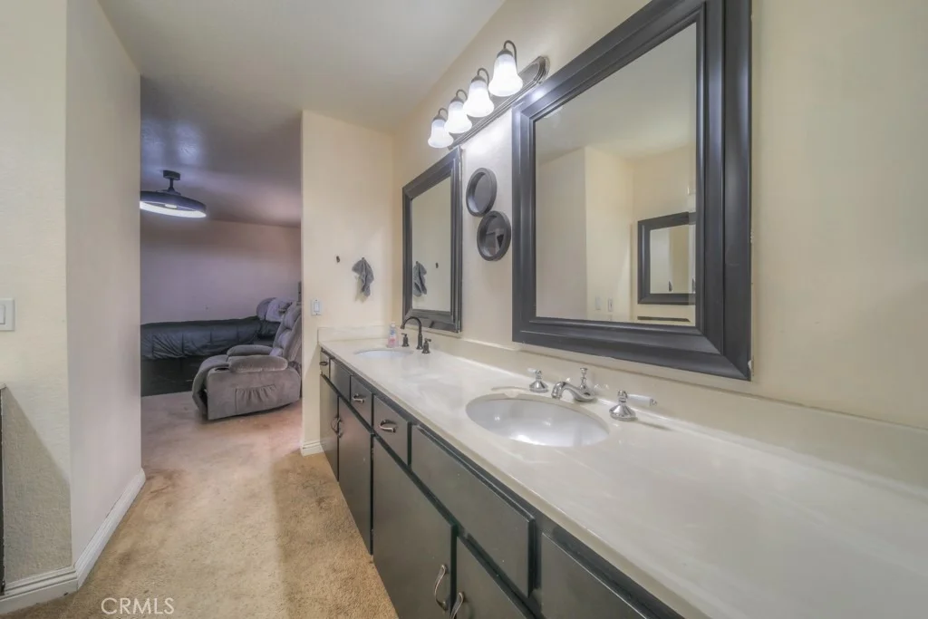 Photo of 6591 Grant