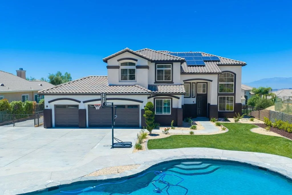 Photo of 13435 Canyon Crest Road