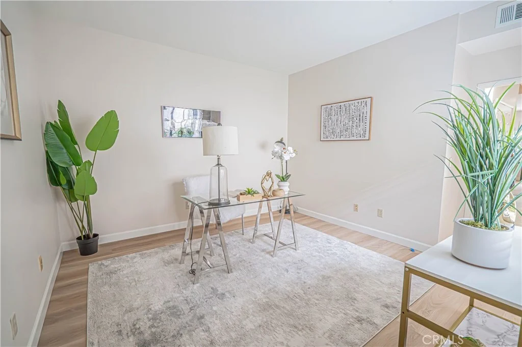 Photo of 6527 Beachview Drive