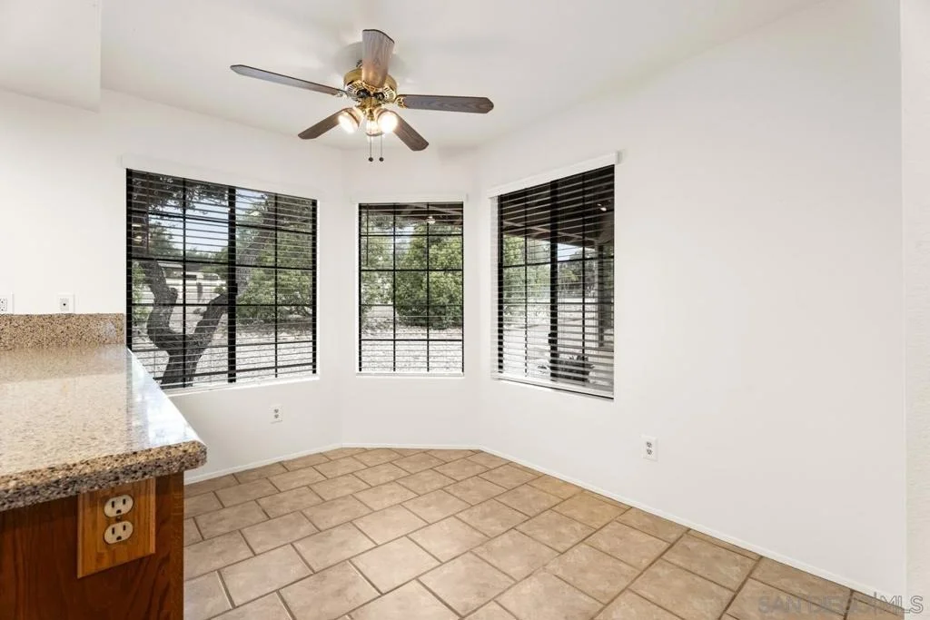Photo of 1368 Oakleaf Ln