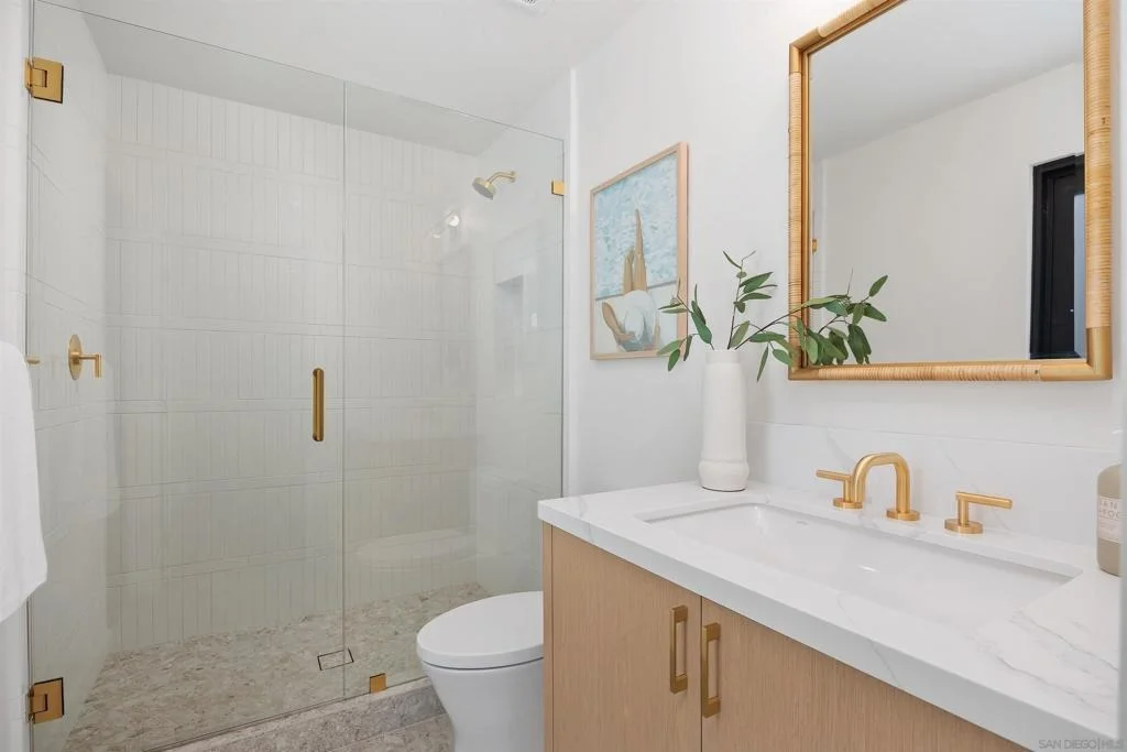 Photo of 7554 Cabrillo Ave.
