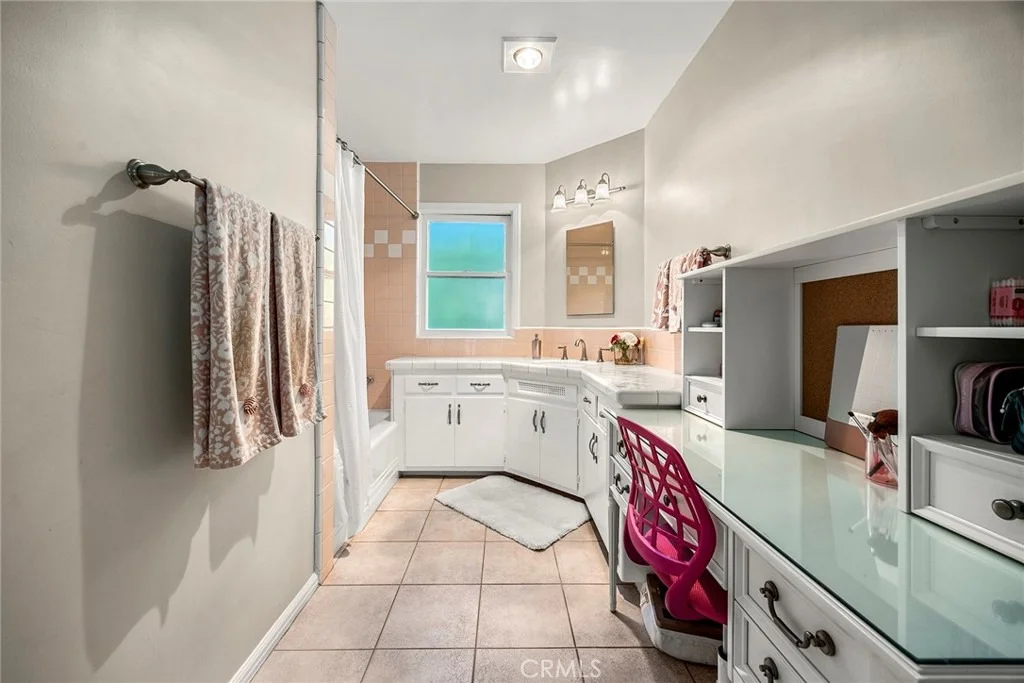 Photo of 136 Miramonte Drive