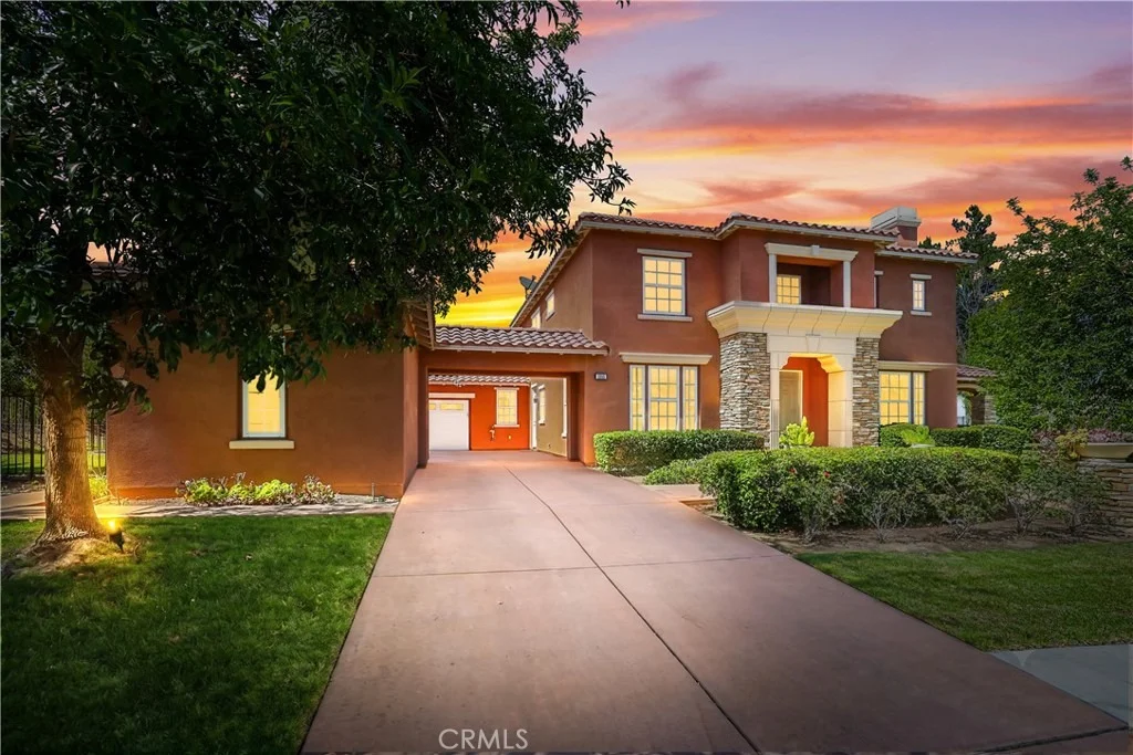 Photo of 1055 Lowry Ranch