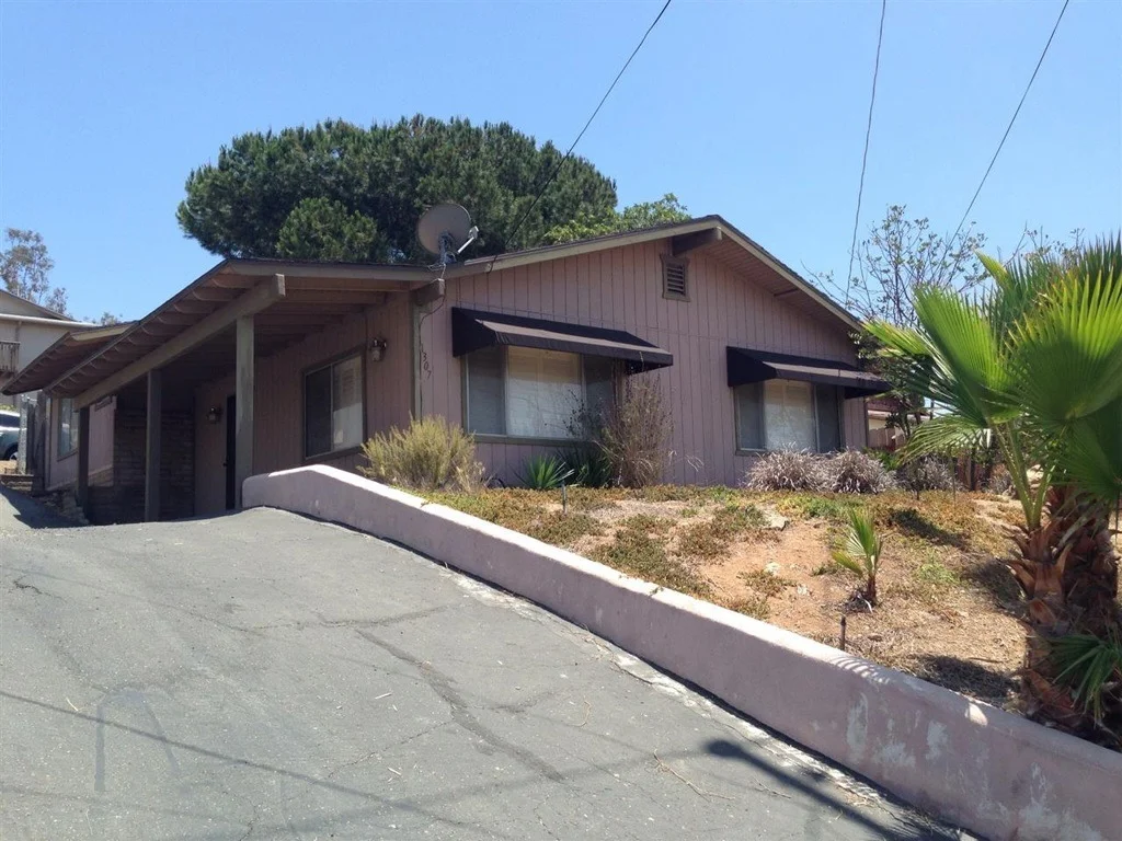 Photo of 1307 Grand Ave