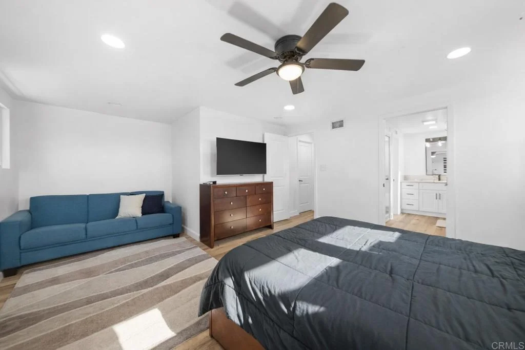 Photo of 5300 Tufts Street