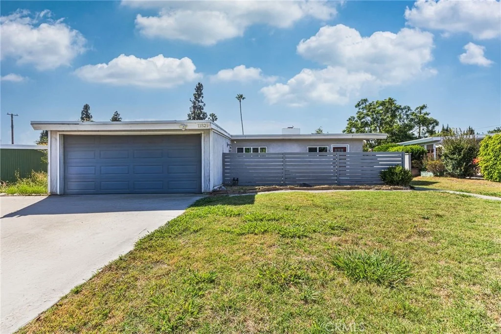 Photo of 11529 Starlight Avenue