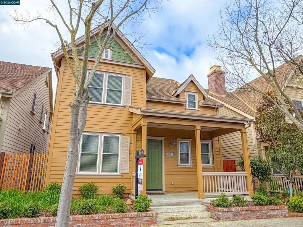 Photo of 3198 S Front St