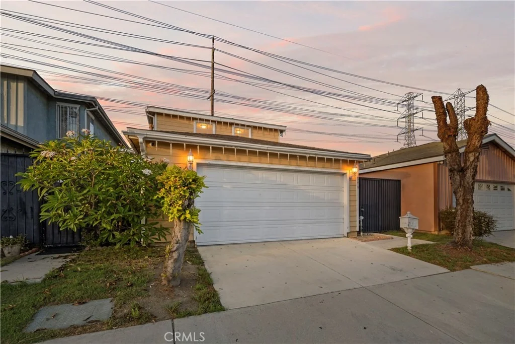 Photo of 213 Orleans Way