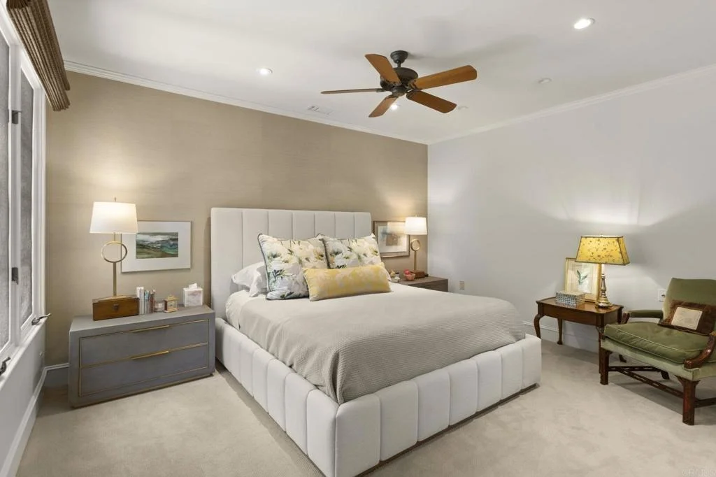 Photo of 9784 Claiborne Square