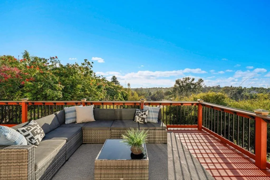 Photo of 1021 Marine View Drive