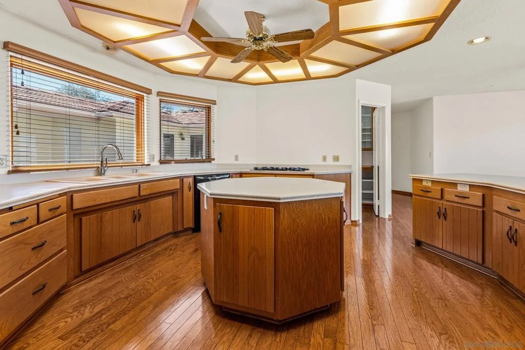 Photo of 25090 Oakana